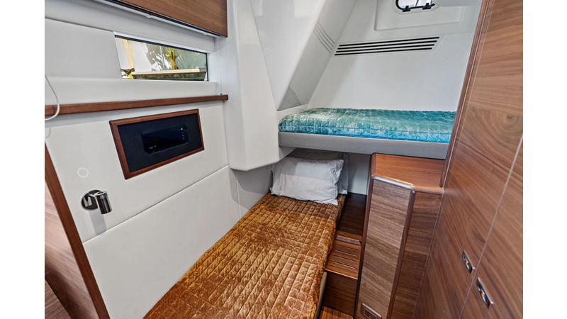 Photo of PRINCESS YACHTS R&R 65'