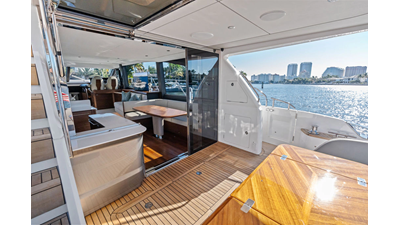 2025 PRINCESS YACHTS F65 - photo 9