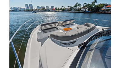 2025 PRINCESS YACHTS F65 - photo 10