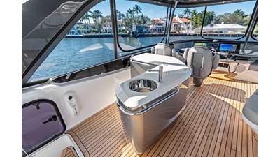 2025 PRINCESS YACHTS F65 - photo 16