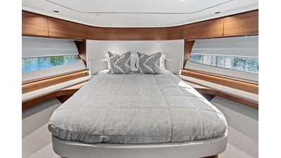 2025 PRINCESS YACHTS F65 - photo 31