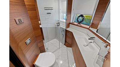2025 PRINCESS YACHTS F65 - photo 33
