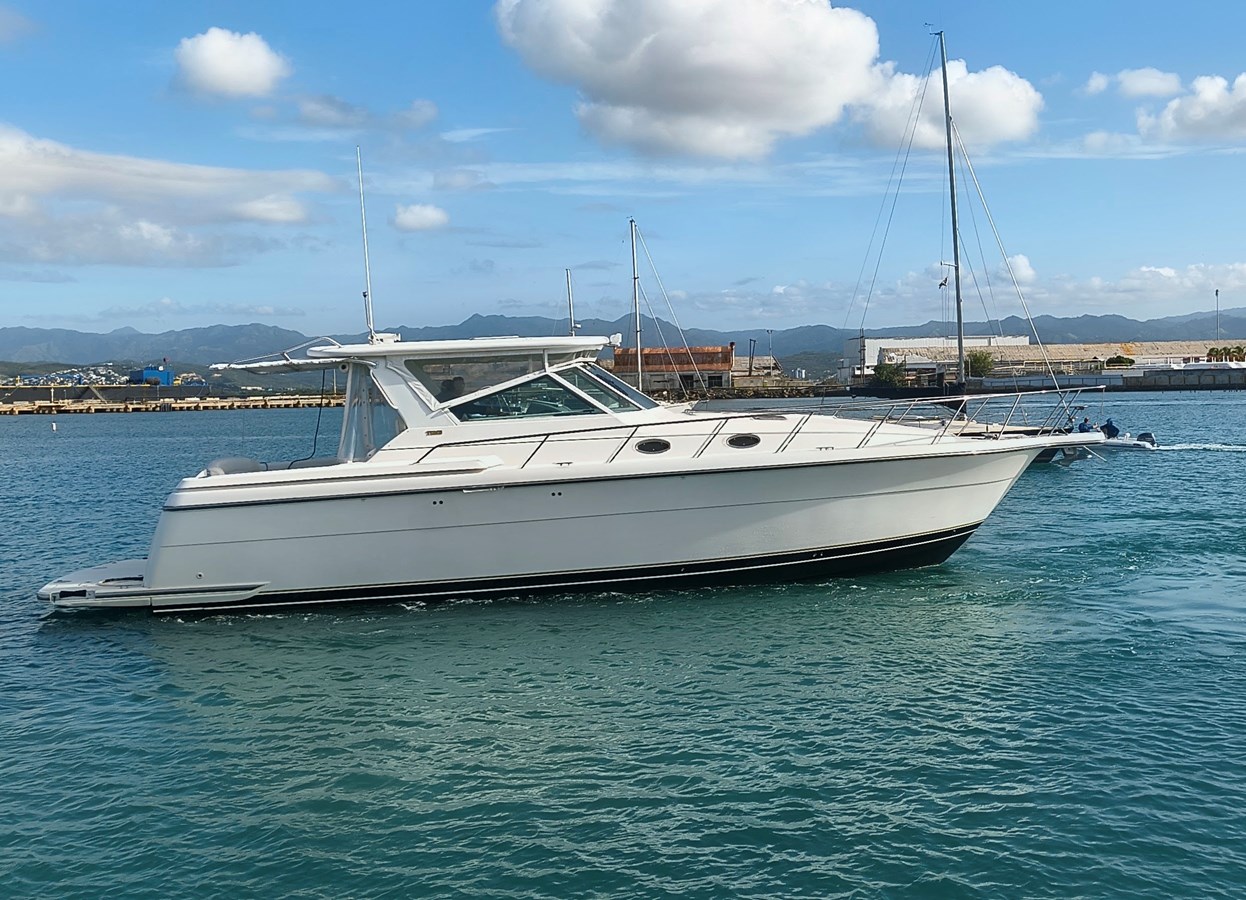 2002 TIARA YACHTS 4000 Express