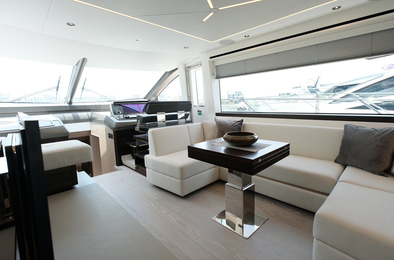 2025 Sunseeker Manhattan 68 | Immediate Delivery | Dubai — photo 4