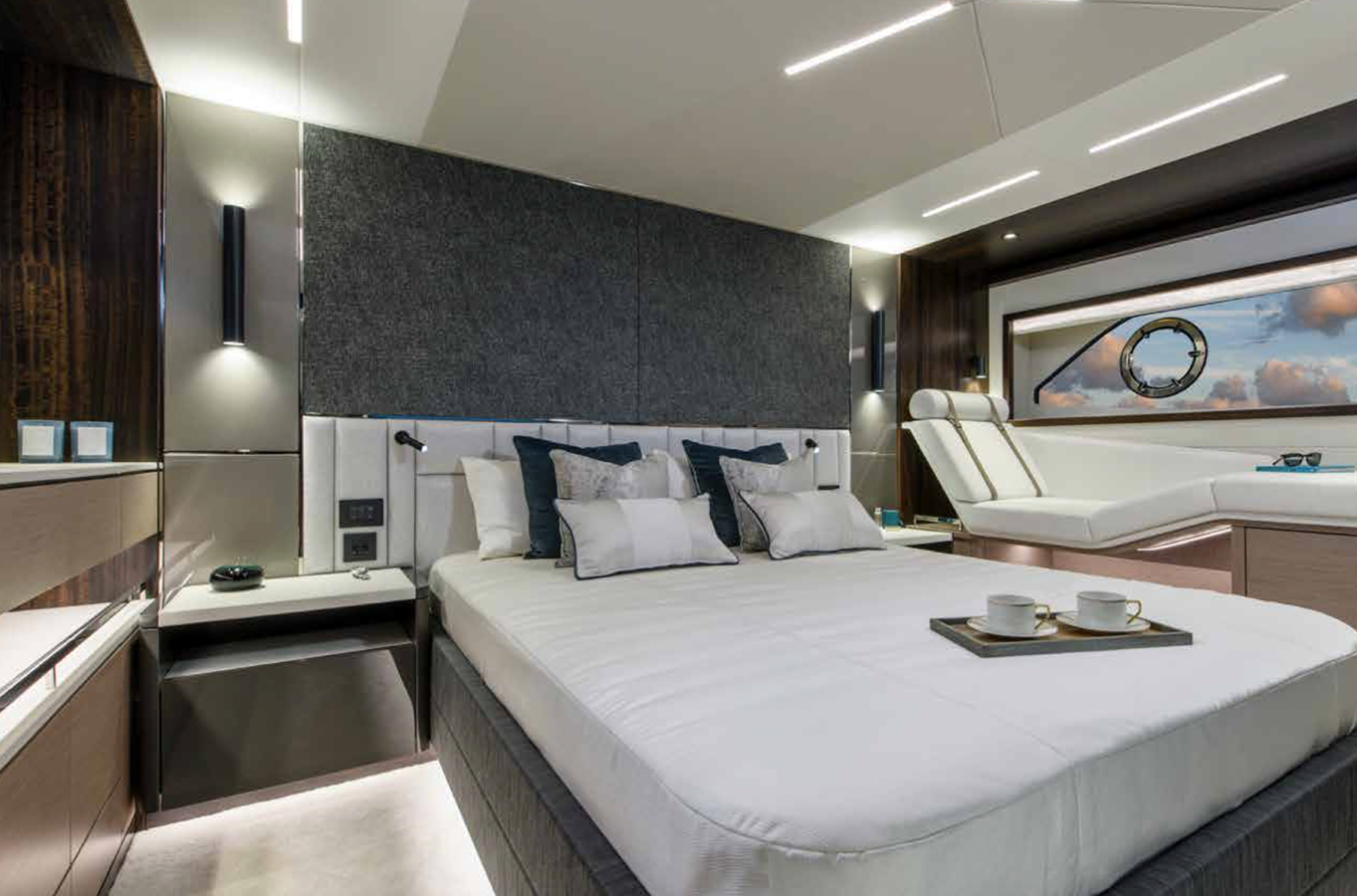 2025 Sunseeker Manhattan 68 | Immediate Delivery | Dubai — photo 12
