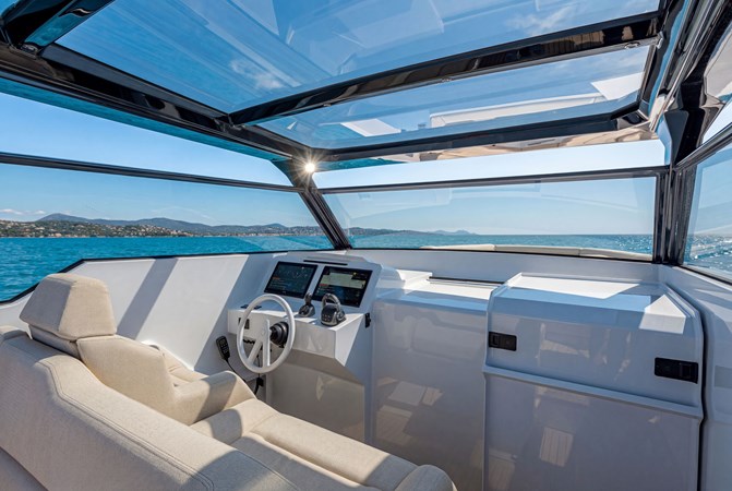 Photo of VANQUISH YACHTS VQ45 46'