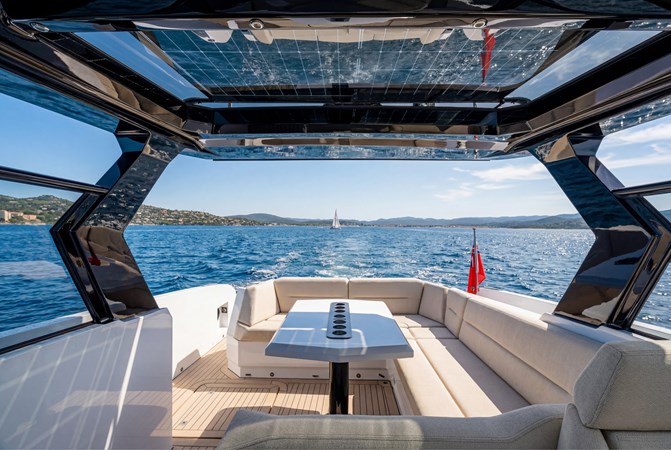 Photo of VANQUISH YACHTS VQ45 46'