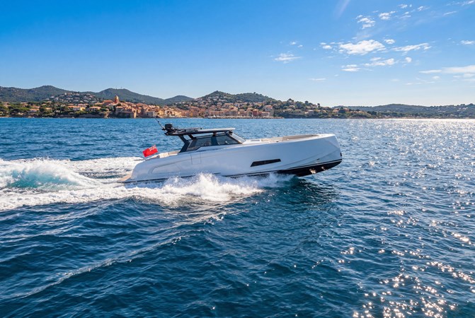 Photo of VANQUISH YACHTS VQ45 46'