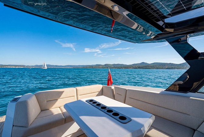 Photo of VANQUISH YACHTS VQ45 46'