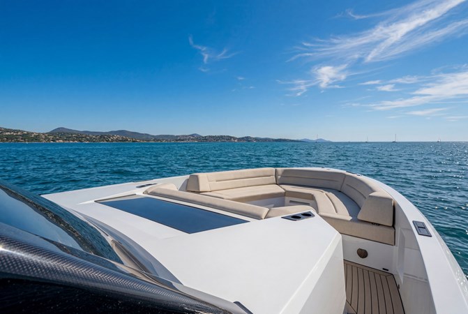 Photo of VANQUISH YACHTS VQ45 46'