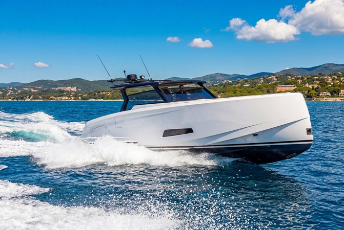 Photo of VANQUISH YACHTS VQ45 46'