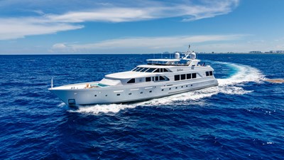 2000 CHRISTENSEN Raised Pilothouse - photo 42