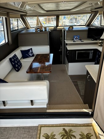Photo of CARVER YACHTS Aqueous Solution 35' 6