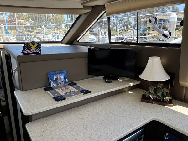 Photo of CARVER YACHTS Aqueous Solution 35' 6