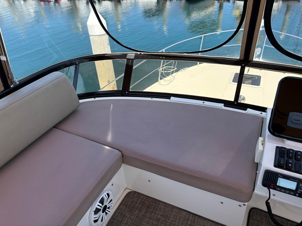 Photo of CARVER YACHTS Aqueous Solution 35' 6