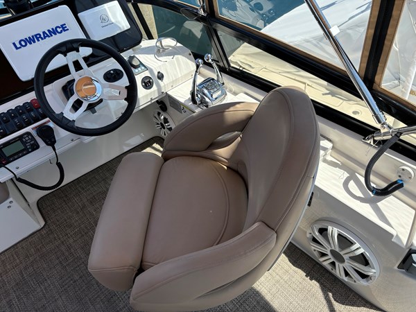 Photo of CARVER YACHTS Aqueous Solution 35' 6