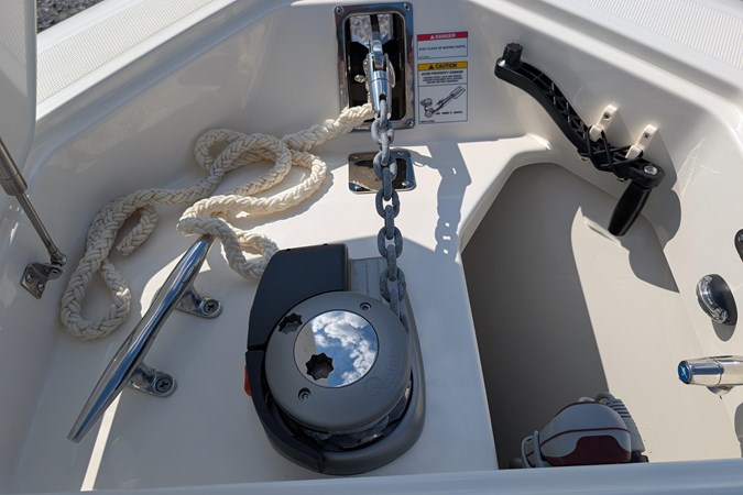Photo of BOSTON WHALER . 35'