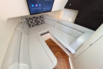 2024 BOSTON WHALER 350 Realm - photo 13