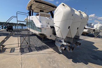 2024 BOSTON WHALER 350 Realm - photo 19