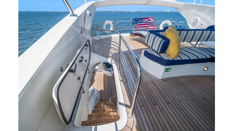 Photo of SUNSEEKER VANGUARD 82'