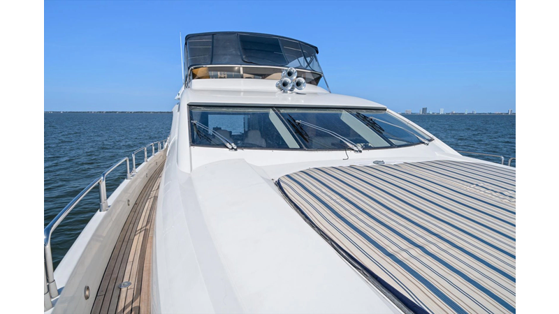 Photo of SUNSEEKER VANGUARD 82'