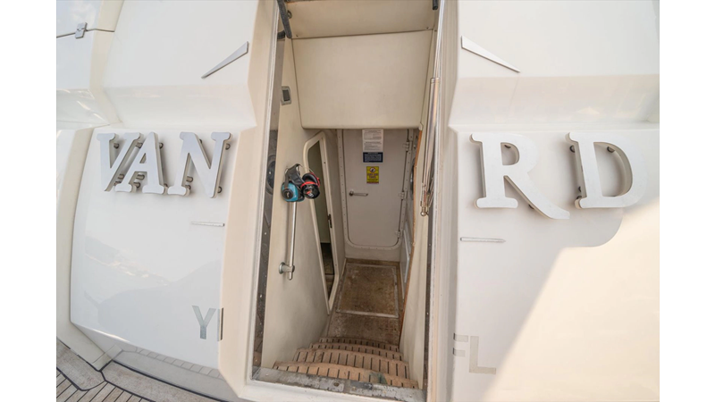 Photo of SUNSEEKER VANGUARD 82'