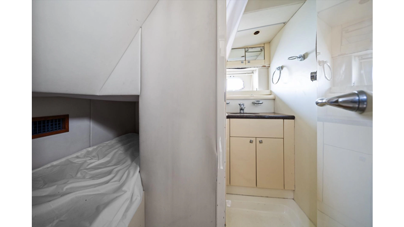 Photo of SUNSEEKER VANGUARD 82'
