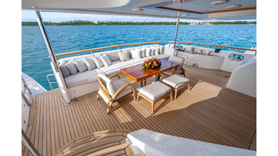 2011 BENETTI YACHTS Classic 121 - photo 4