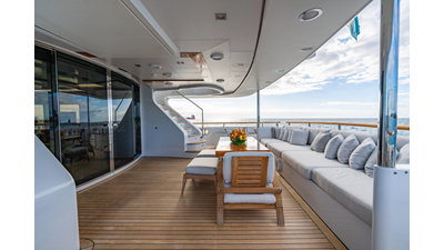 2011 BENETTI YACHTS Classic 121 - photo 6
