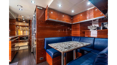 2011 BENETTI YACHTS Classic 121 - photo 16