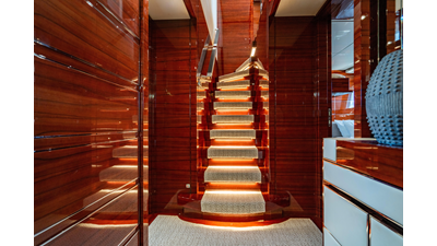 2011 BENETTI YACHTS Classic 121 - photo 36