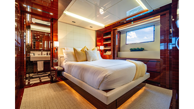2011 BENETTI YACHTS Classic 121 - photo 43