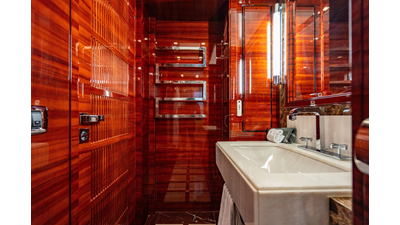 2011 BENETTI YACHTS Classic 121 - photo 47