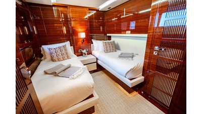 2011 BENETTI YACHTS Classic 121 - photo 49