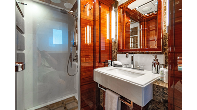 2011 BENETTI YACHTS Classic 121 - photo 51