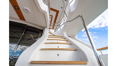 2011 BENETTI YACHTS Classic 121 - photo 57