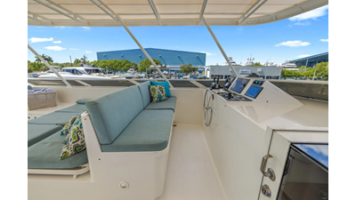 1999 TRINITY Raised Pilothouse - photo 16