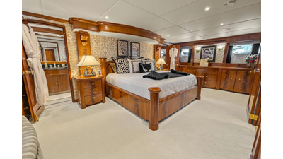 1999 TRINITY Raised Pilothouse - photo 48