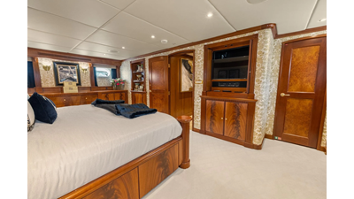 1999 TRINITY Raised Pilothouse - photo 49