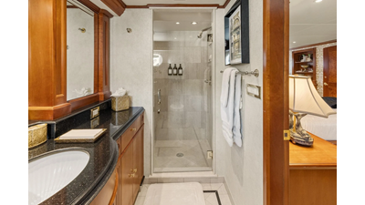 1999 TRINITY Raised Pilothouse - photo 55