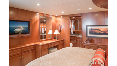 2007 GRAND ALASKAN Enclosed Bridge CPMY - photo 32