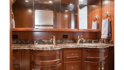 2007 GRAND ALASKAN Enclosed Bridge CPMY - photo 33