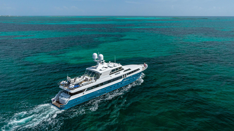 2008 BROWARD Raised Pilothouse