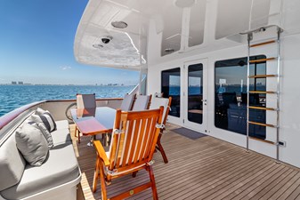 1998 BURGER BOAT COMPANY Raised Pilothouse - photo 42