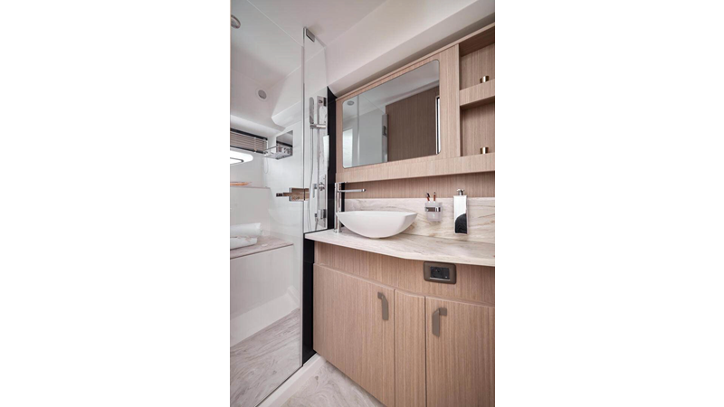 Photo of PRESTIGE F5.7 57'