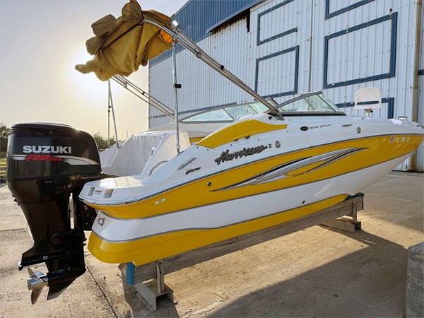 22' HURRICANE 2008 SUN DECK 220  457983