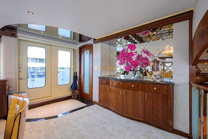 Photo of CHEOY LEE CHARLOTTE ANN 125'