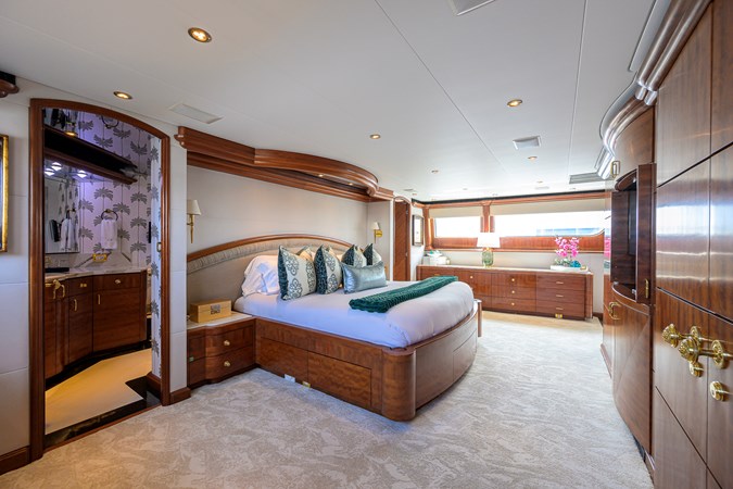Photo of CHEOY LEE CHARLOTTE ANN 125'