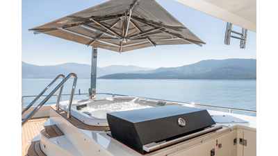 2011 MENGI YAY Raised Pilothouse - photo 7