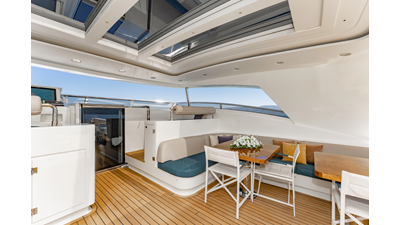 2011 MENGI YAY Raised Pilothouse - photo 11